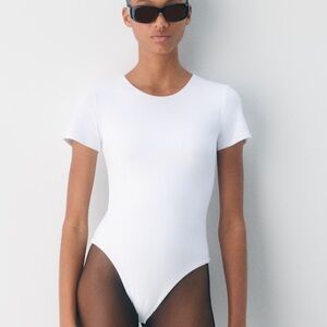 Aritzia White Original Contour Crew Bodysuit